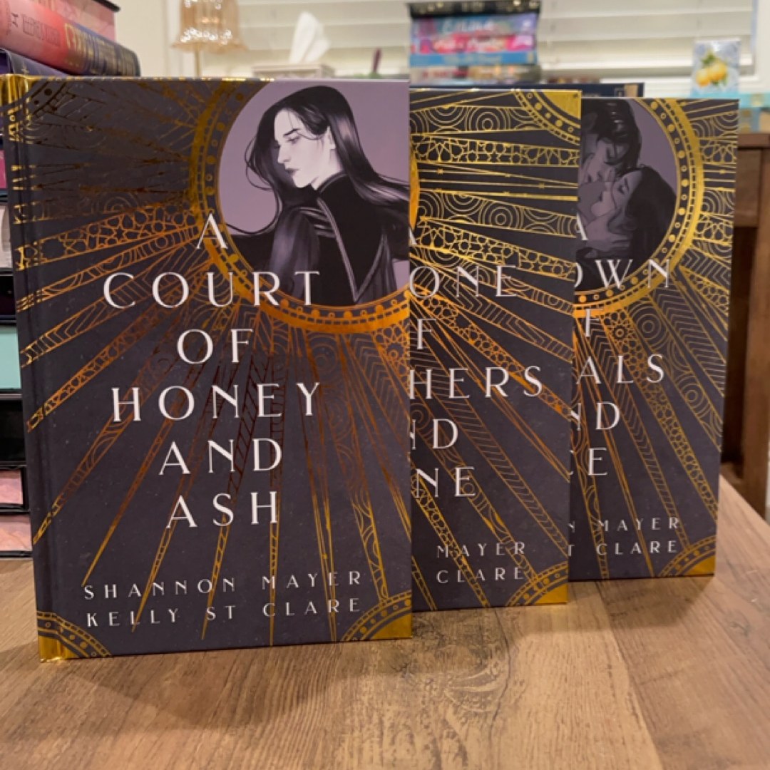 A Court of Honey and Ash - Signed Bookish Box