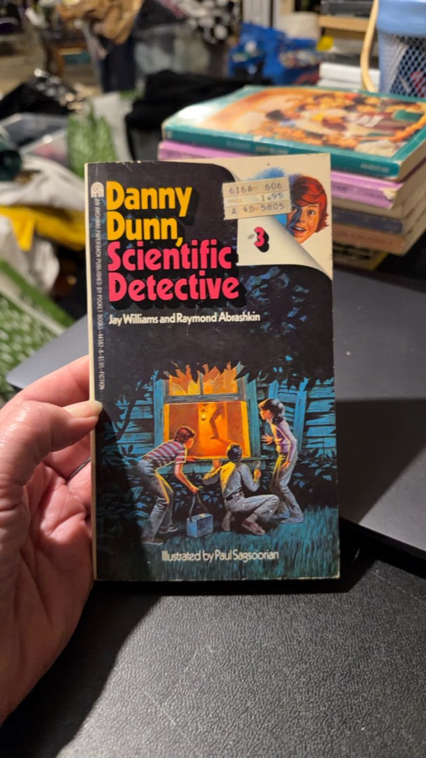 Danny Dunn, Scientific Detective