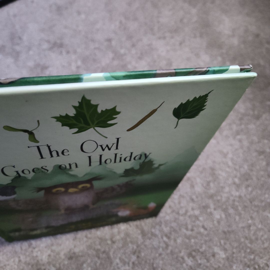 The Owl Goes on Holiday