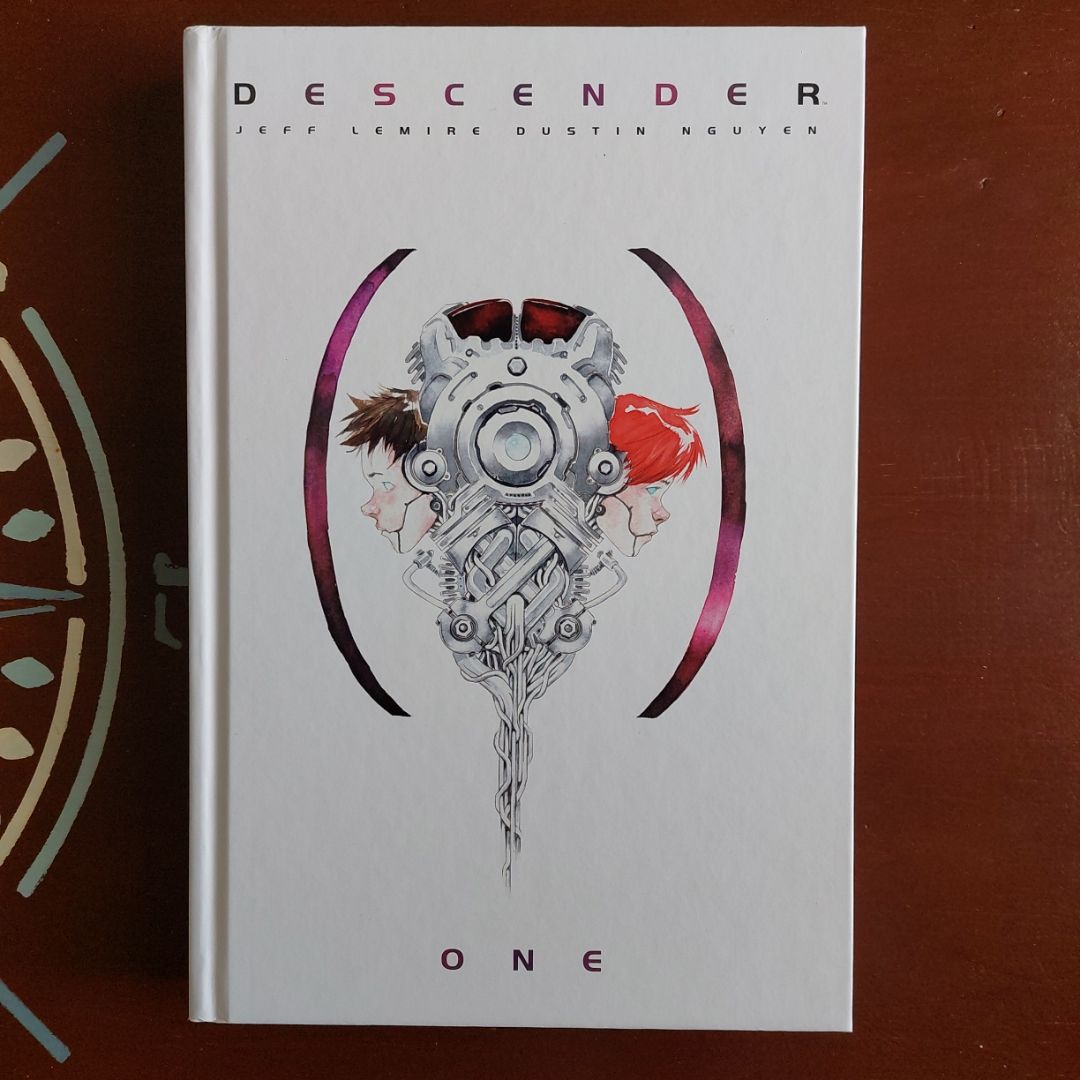 Descender: the Deluxe Edition Volume 1