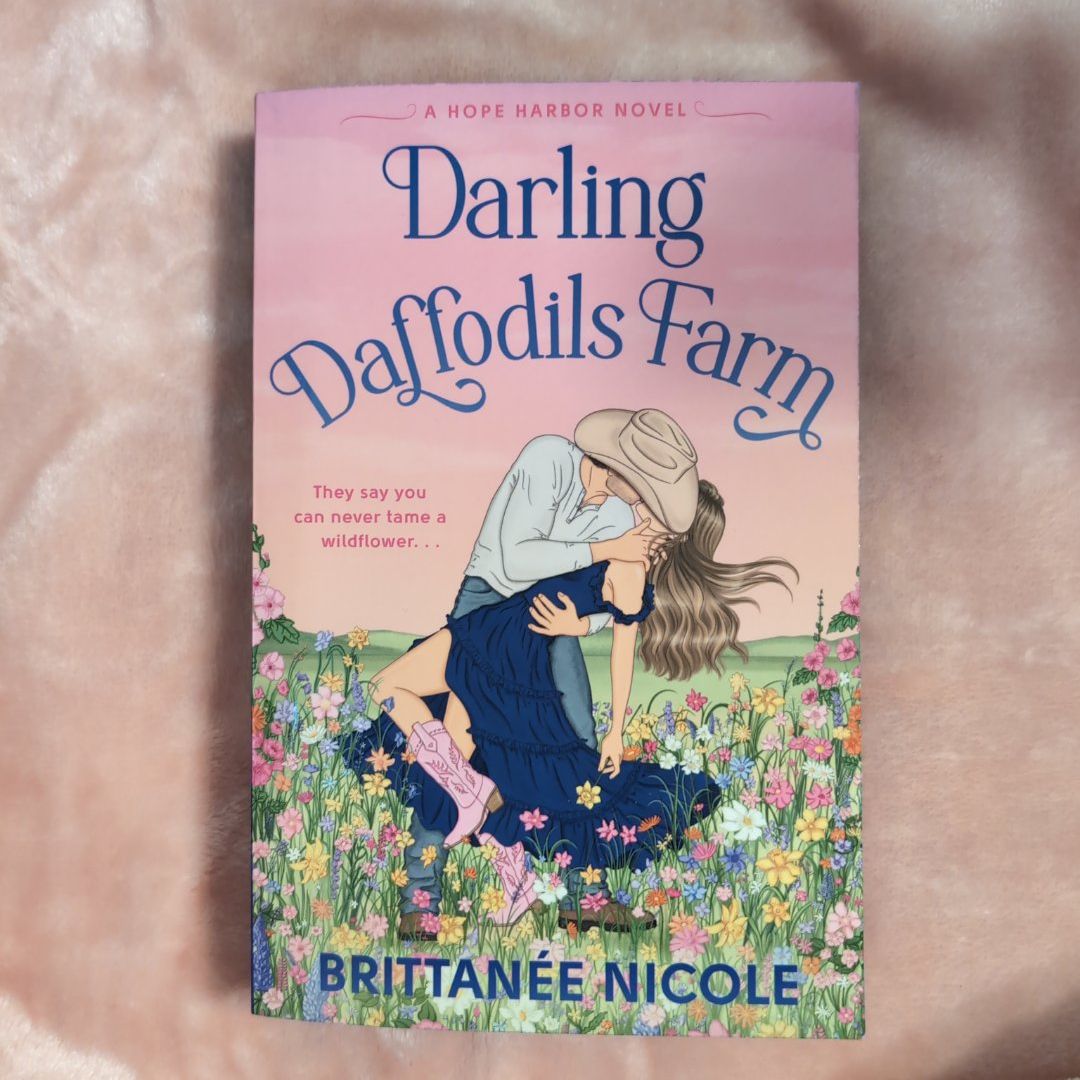 Darling Daffodils Farm (a Hope Harbor Novel)