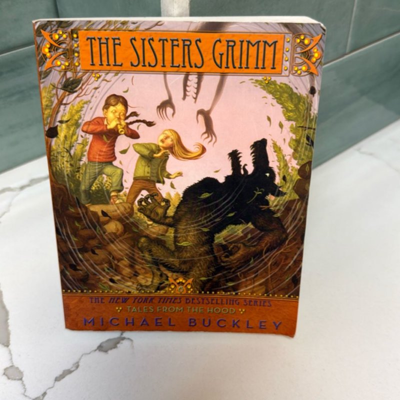 The Sisters Grimm by Michael Buckley, Paperback | Pangobooks