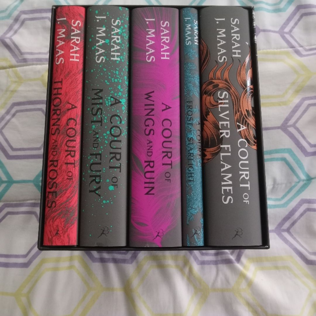 A Court of Thorns and Roses Box Set