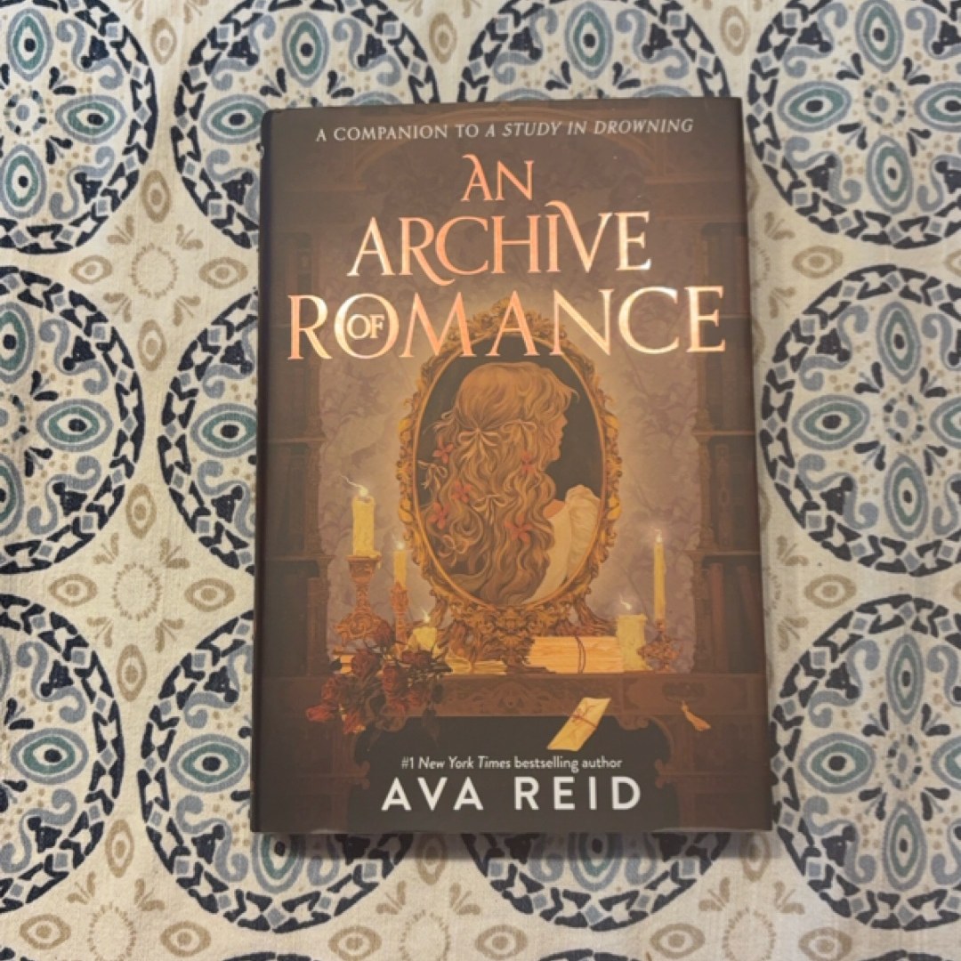 An Archive of Romance Deluxe Illustrated Edition
