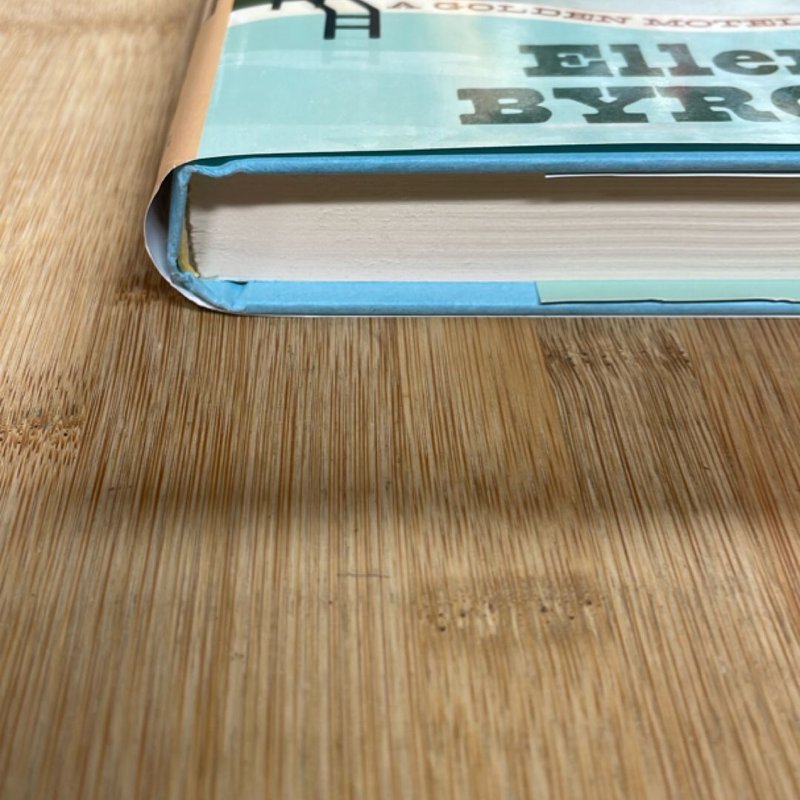 A Very Woodsy Murder