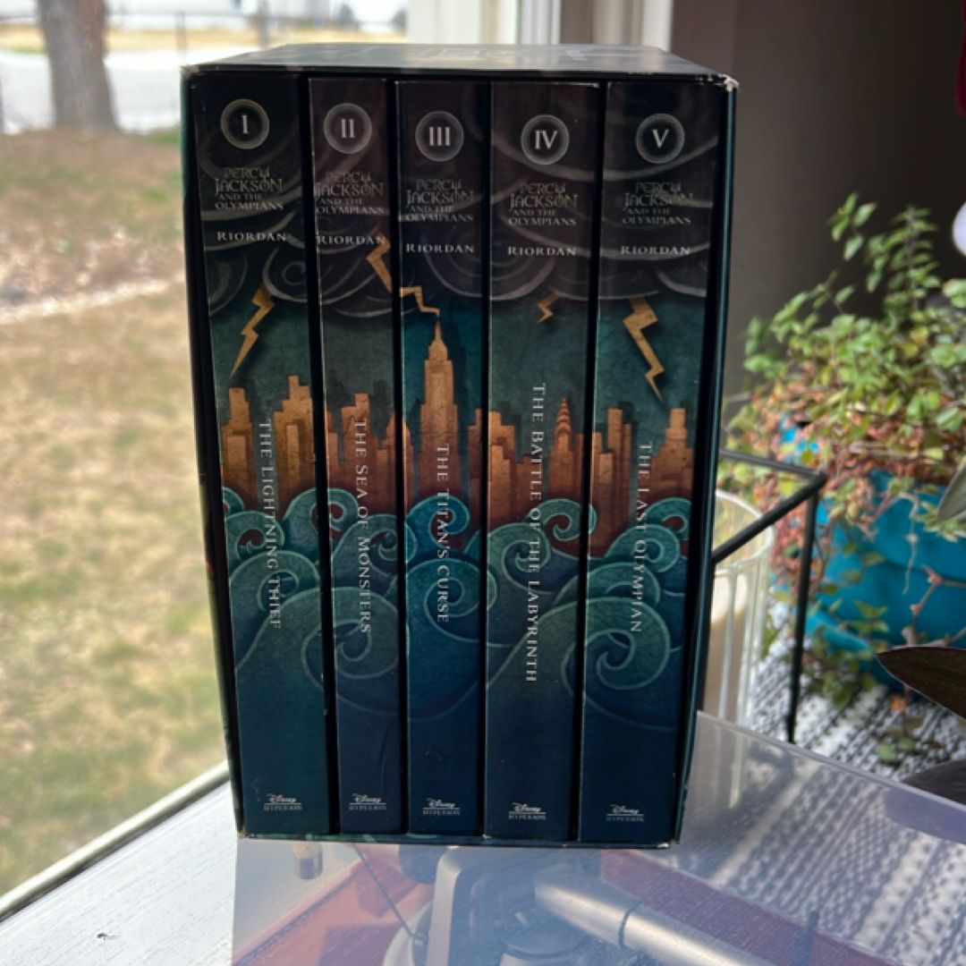 Percy Jackson and the Olympians 5 Book Paperback Boxed Set (new Covers W/poster)