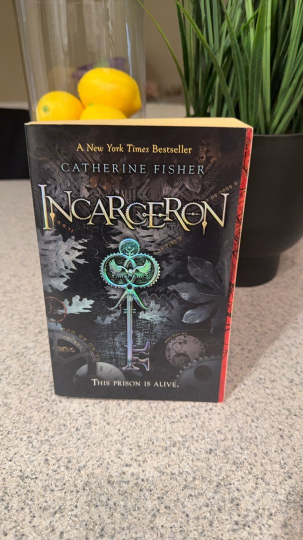 Incarceron