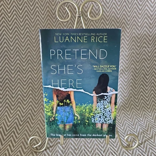 Pretend She's Here (Point Paperbacks)