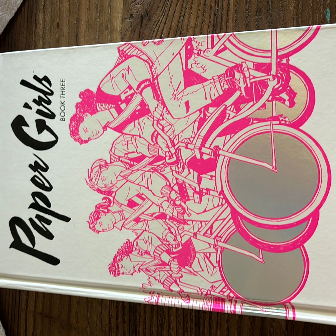 Paper Girls Deluxe Edition, Volume 3