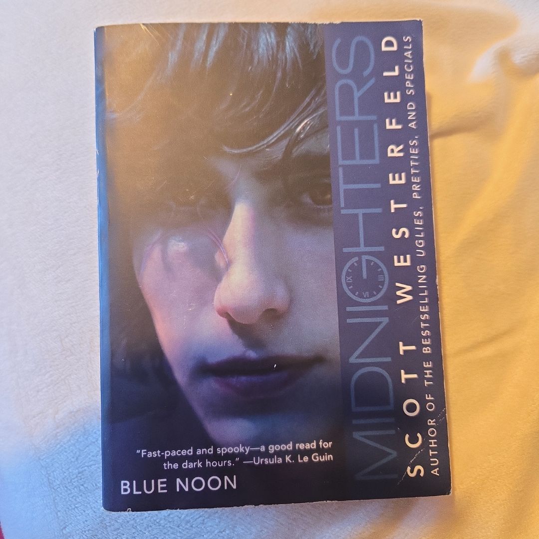 Midnighters #3: Blue Noon