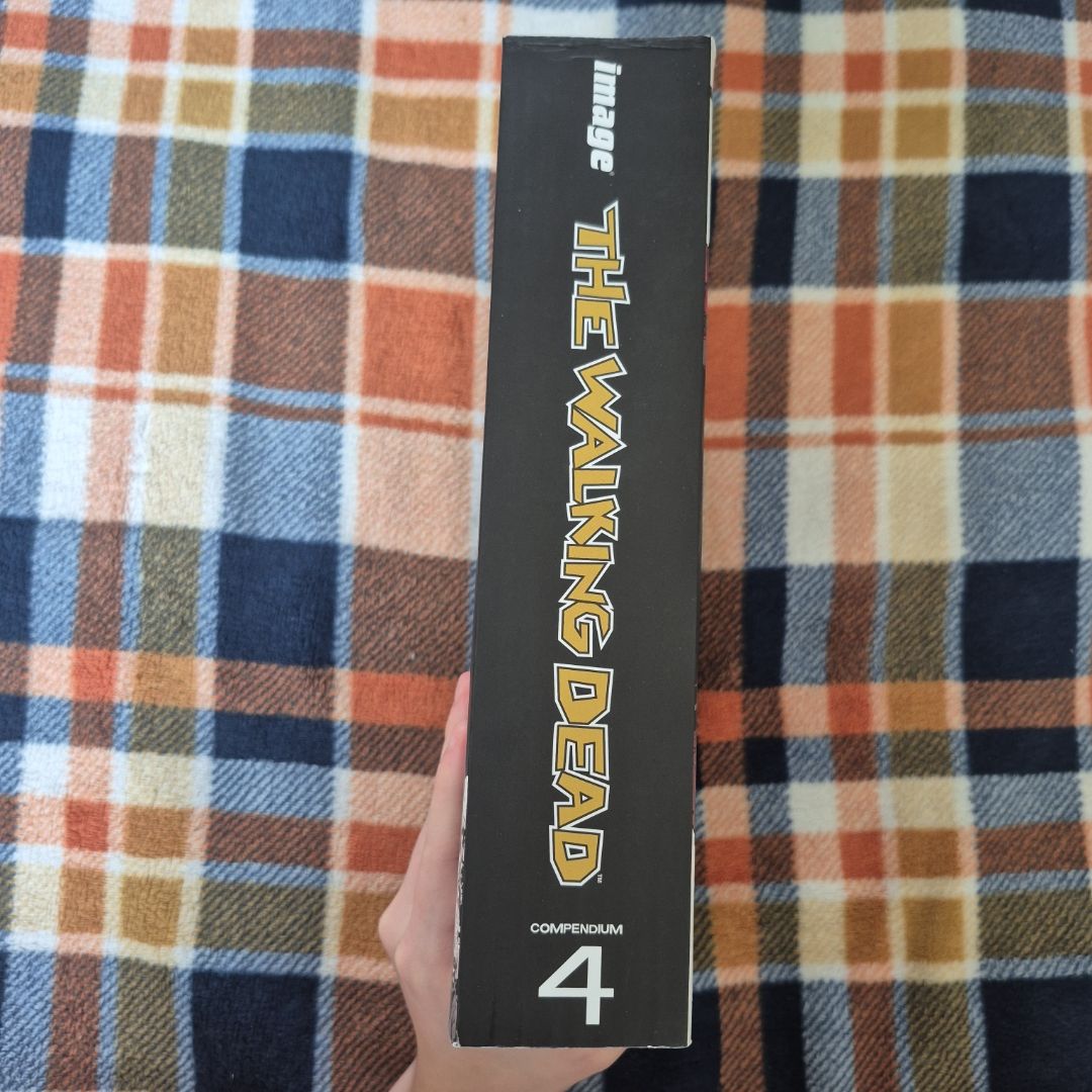 The Walking Dead Compendium Volume 4