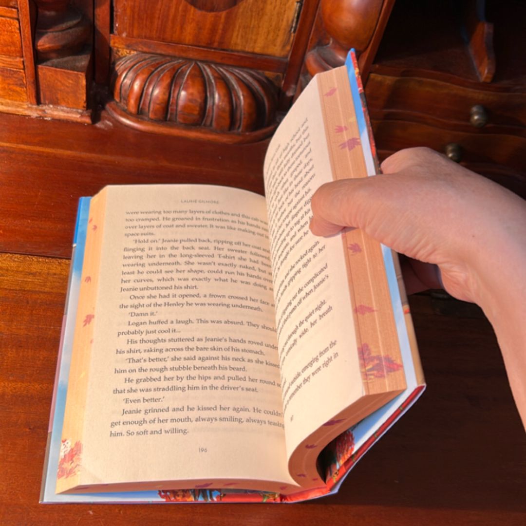 The Pumpkin Spice Café (Deluxe Edition, 1st Print)