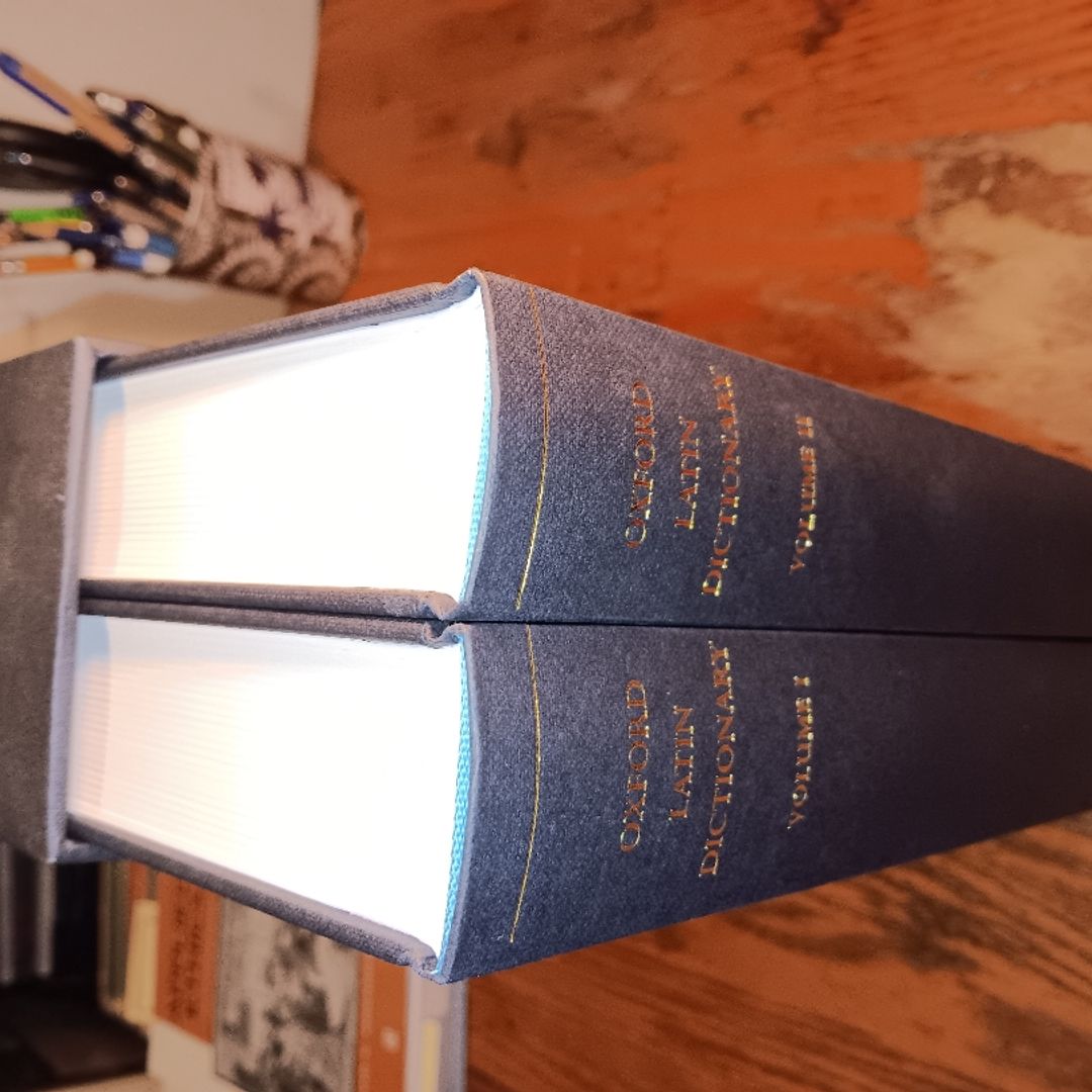 Oxford Latin Dictionary in 2 volume set in slip box 2016 by Oxford