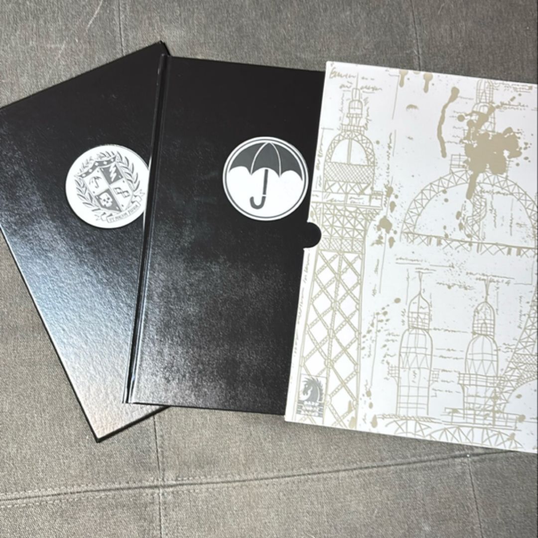 The Umbrella Academy Volume 1: Apocalypse Suite (Deluxe Edition)