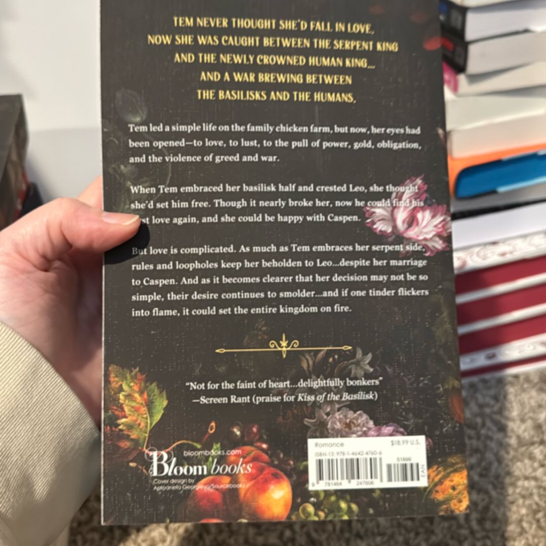 Between Two Kings (Deluxe Edition) by Lindsay Straube, Paperback ...