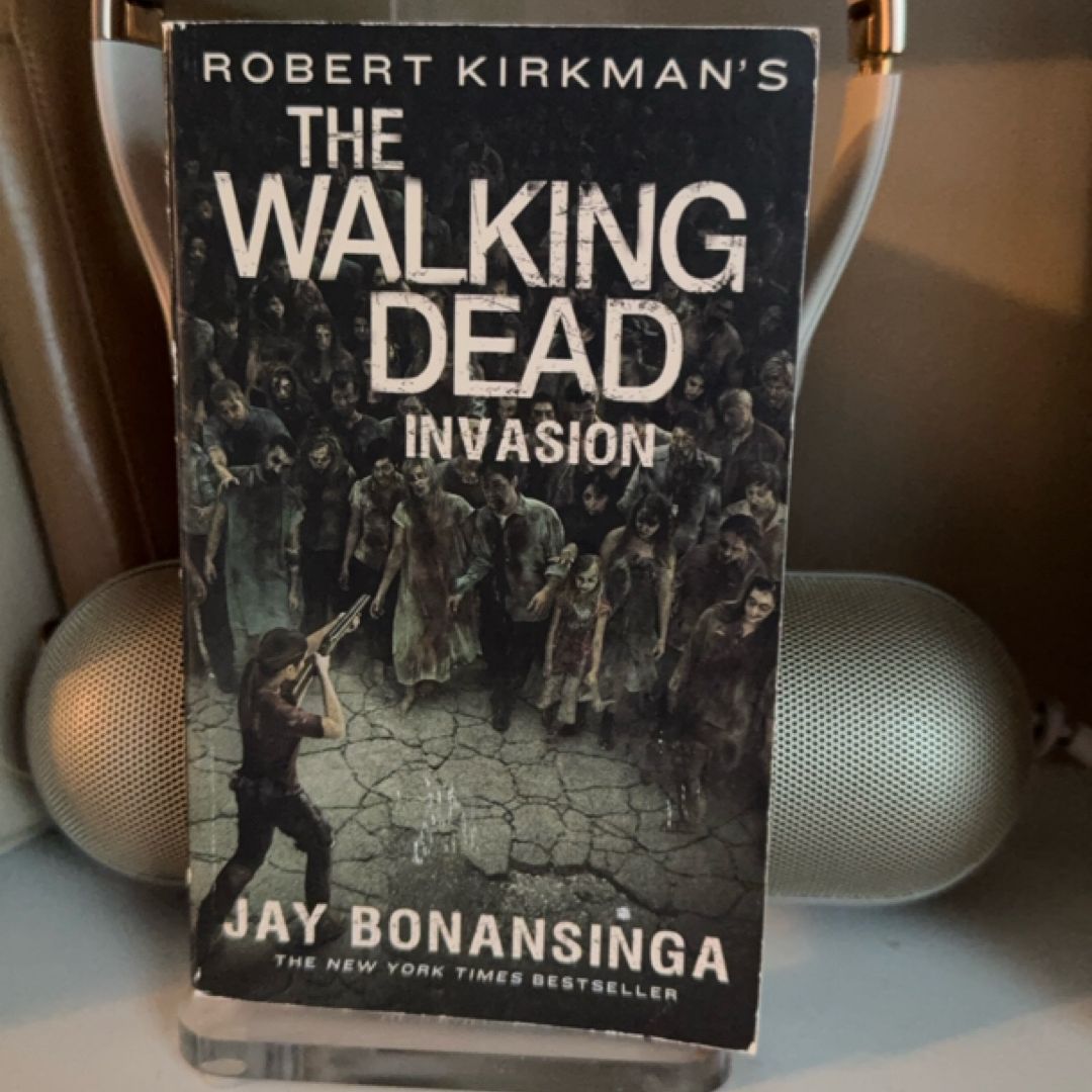 Robert Kirkman's the Walking Dead: Invasion