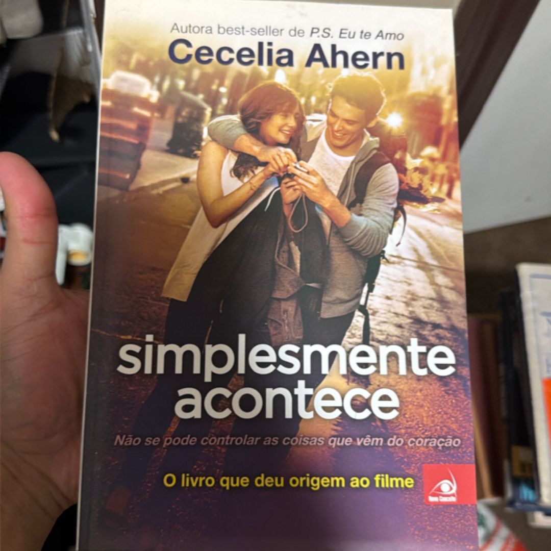 Simplesmente Acontece