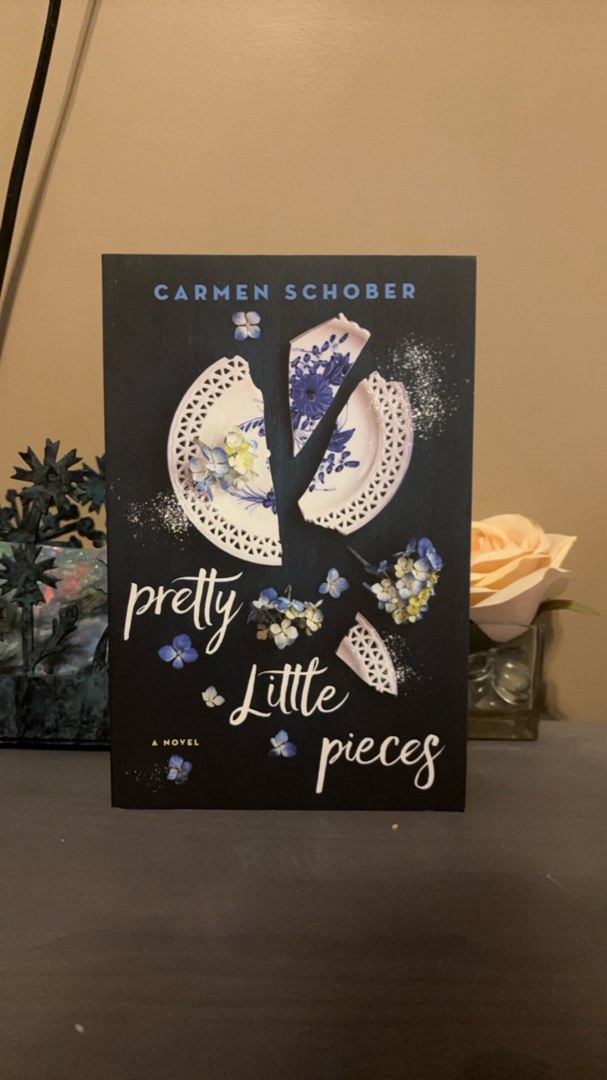Pretty Little Pieces