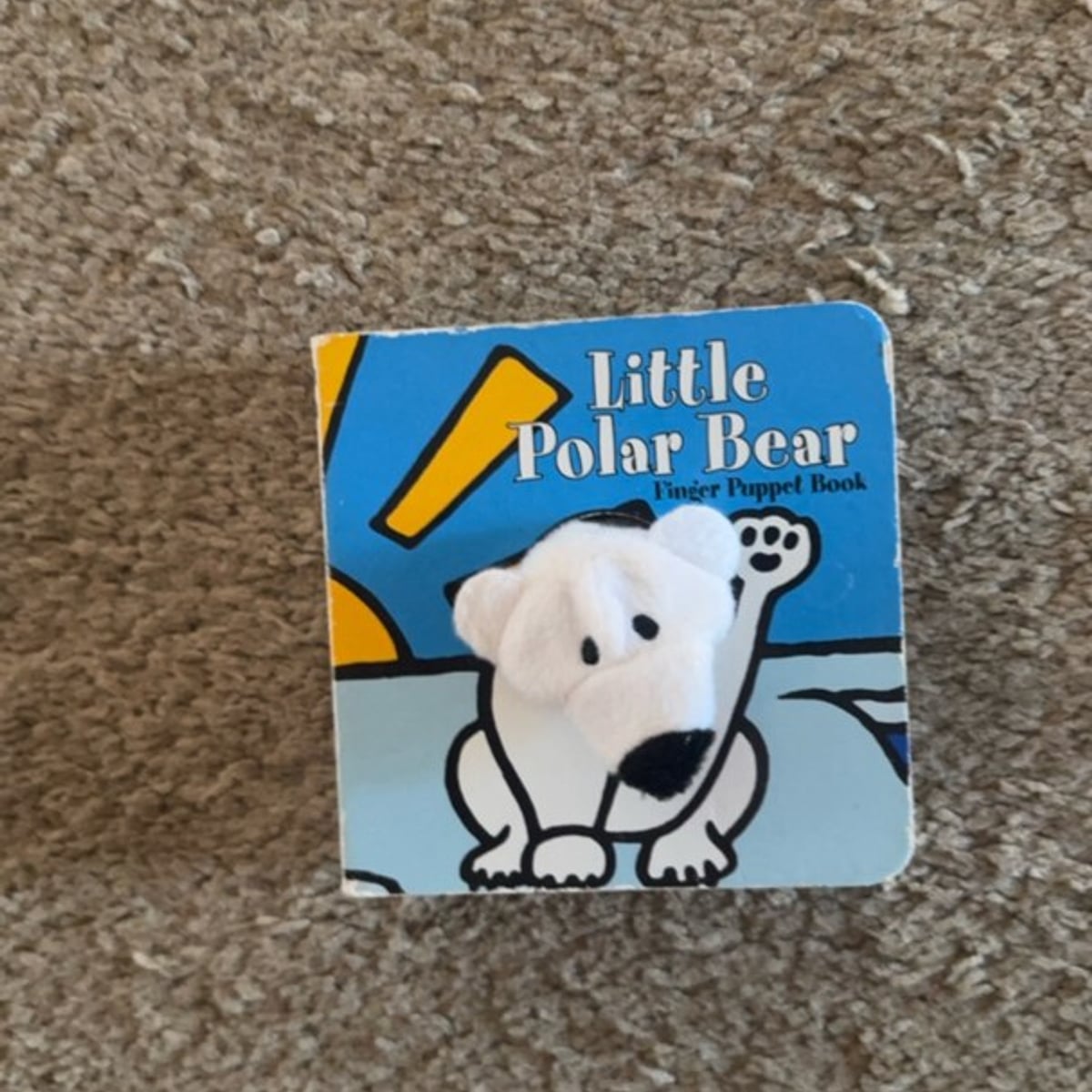 Little Polar Bear: Finger Puppet Book by Chronicle Books