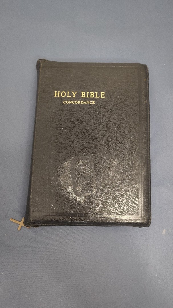 Vintage RSV Holy Bible Harper Red Letter Concordance Zipper Cover Illustrated