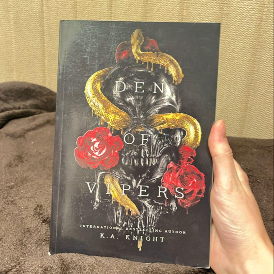 OOP/INDIE Den of Vipers 