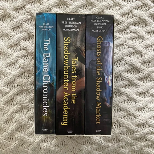 Shadowhunters Slipcase (2019)