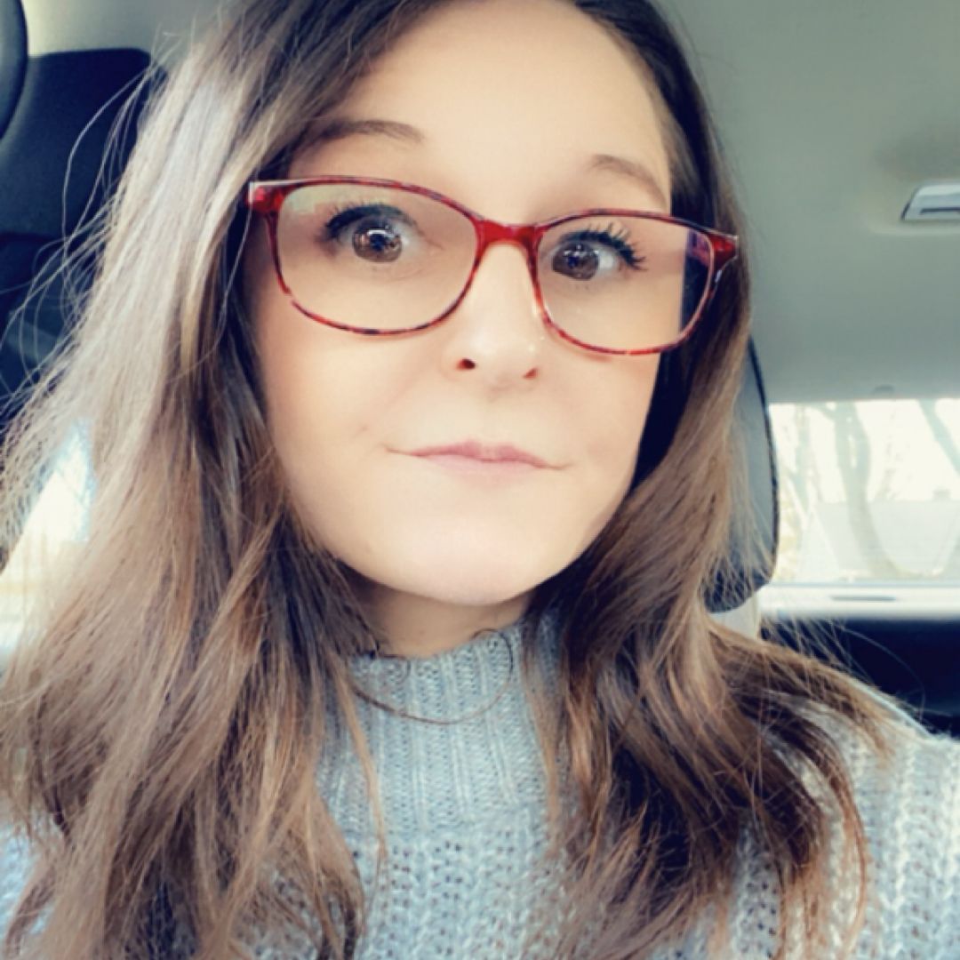 Holly’s Bookshelves