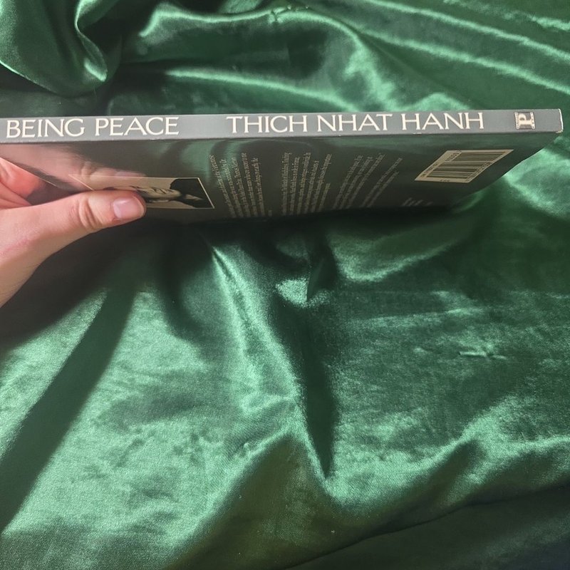 Being Peace by Thich Nhat Hanh, Paperback Pangobooks