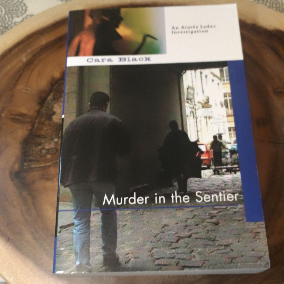 Murder in the Sentier