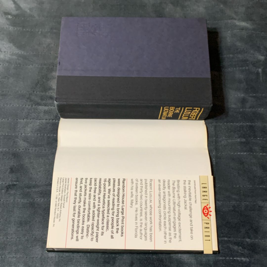 The Bourne Ultimatum (1st Ed., Large Print)