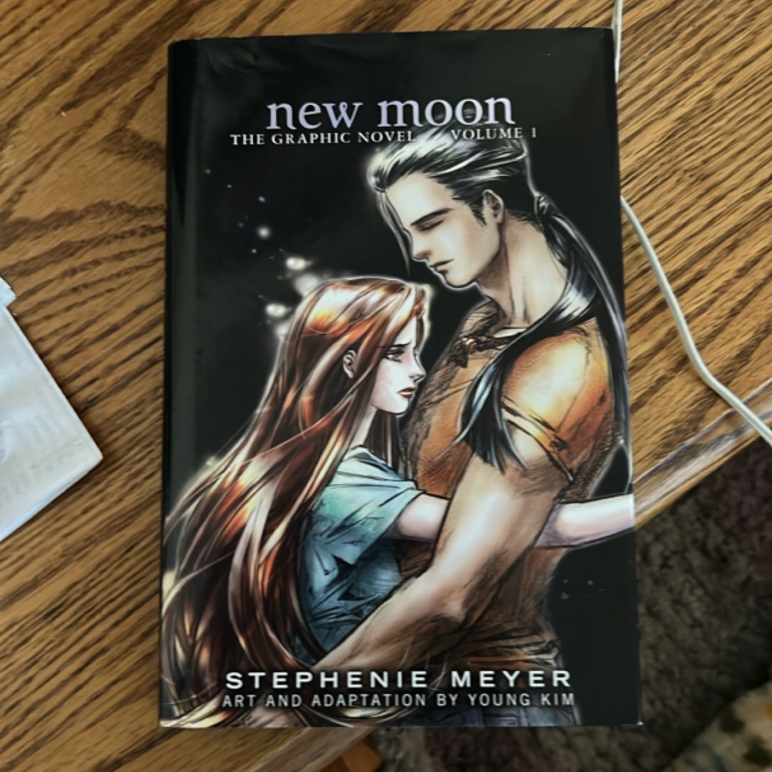 New Moon: the Graphic Novel, Vol. 1 by Stephenie Meyer