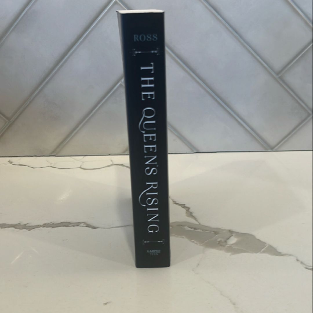 The Queen's Rising by Rebecca Ross
