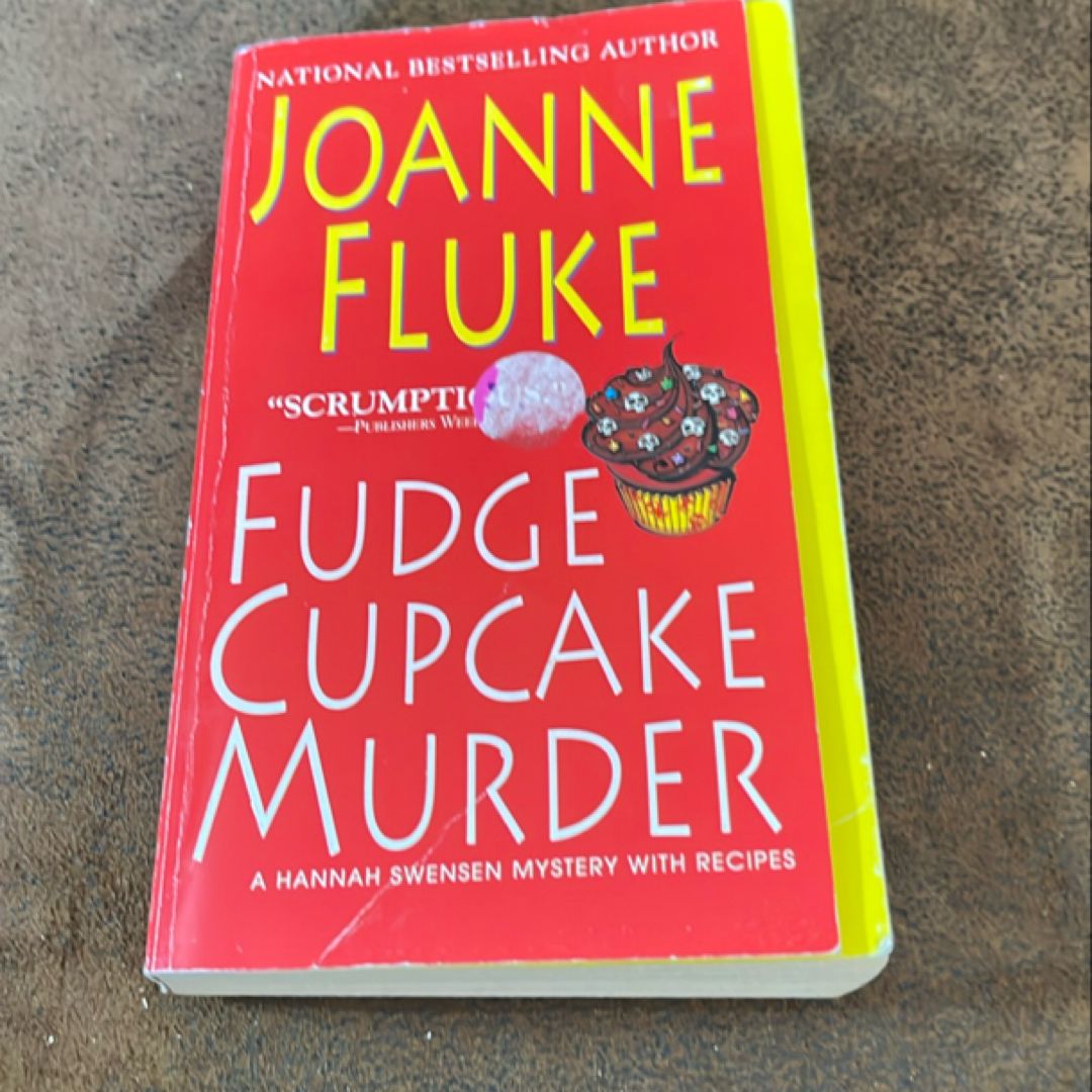 Fudge Cupcake Murder