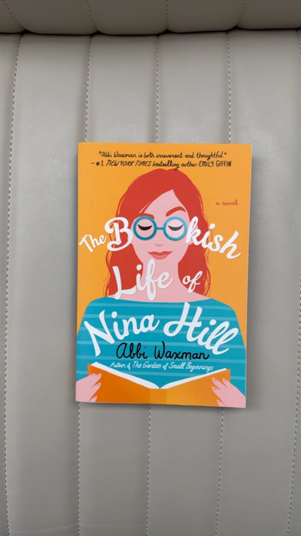 The Bookish Life of Nina Hill