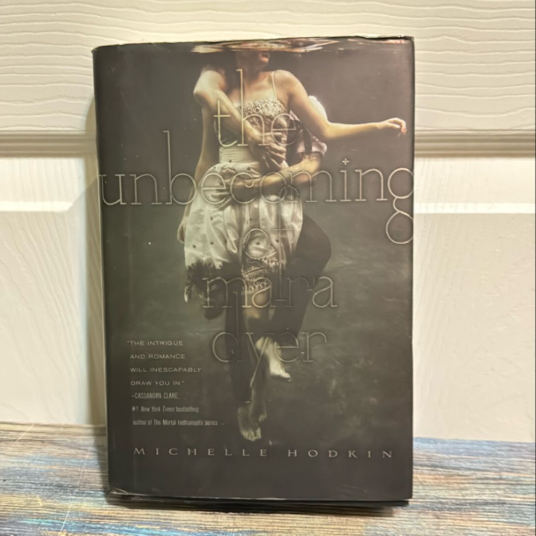 The Unbecoming of Mara Dyer