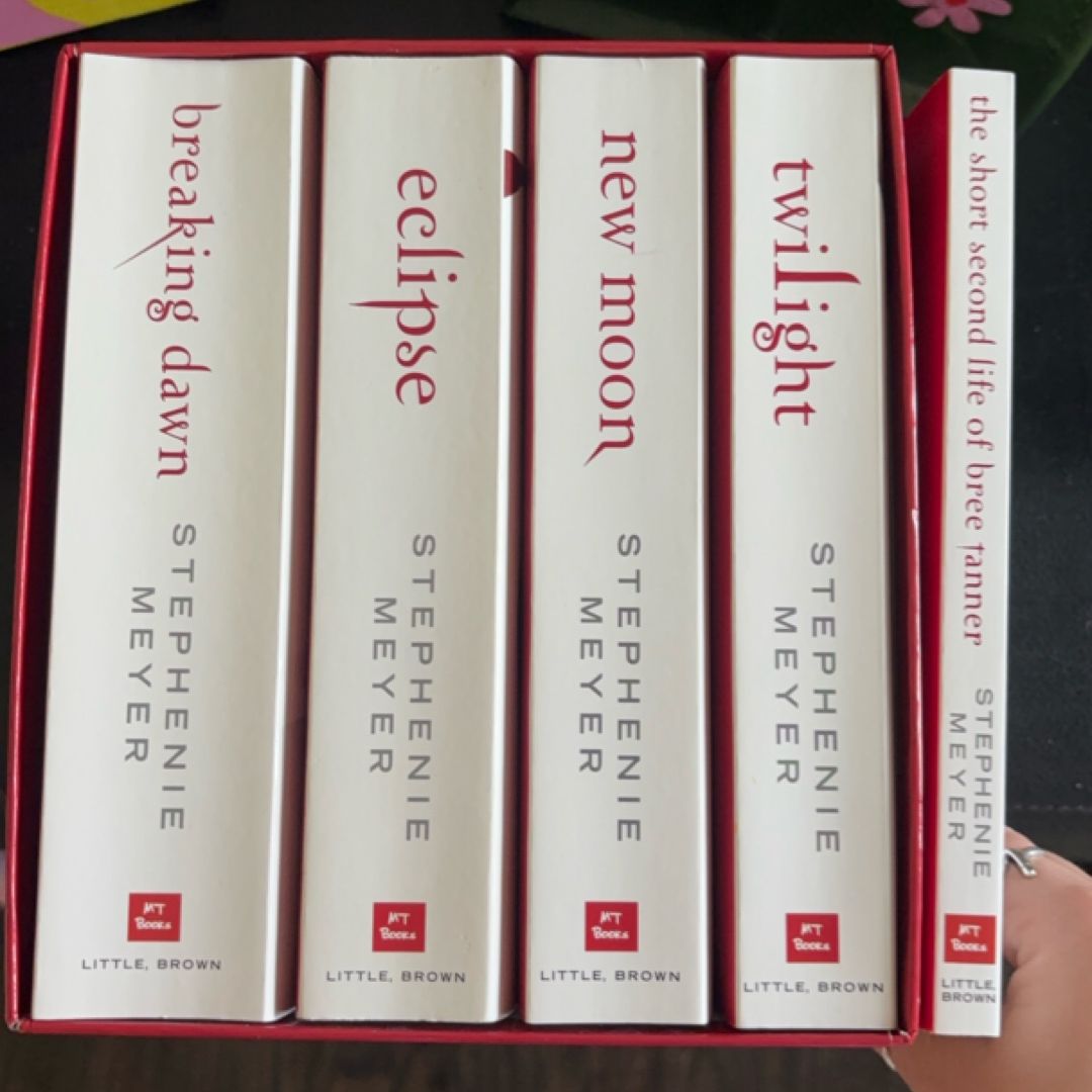 The Twilight Saga White Collection