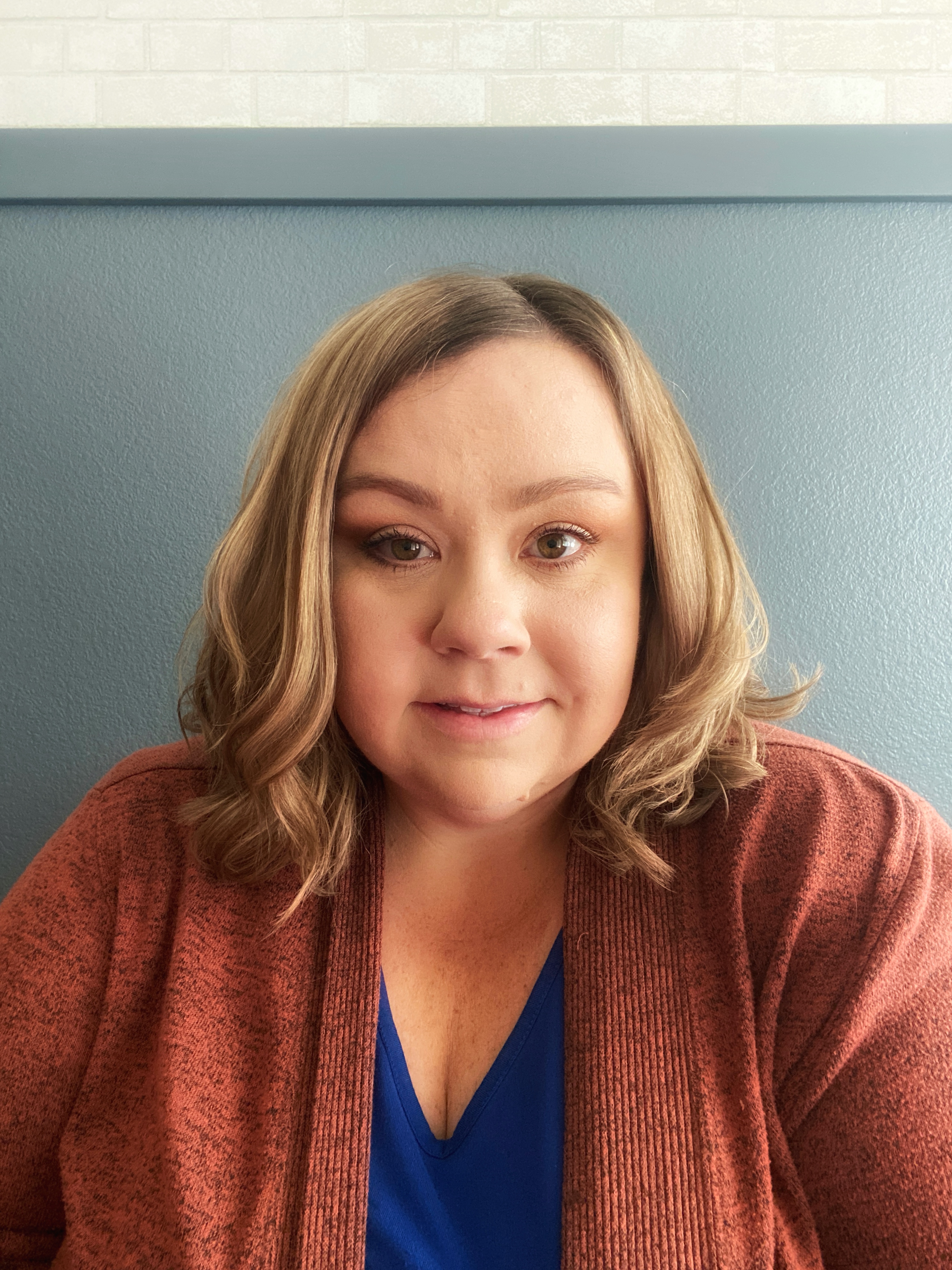 Ashley’s Shelf Esteem